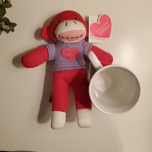 🌺 3/$25 Sock Monkey in mug with heart design 💕 - Picture 8 of 16